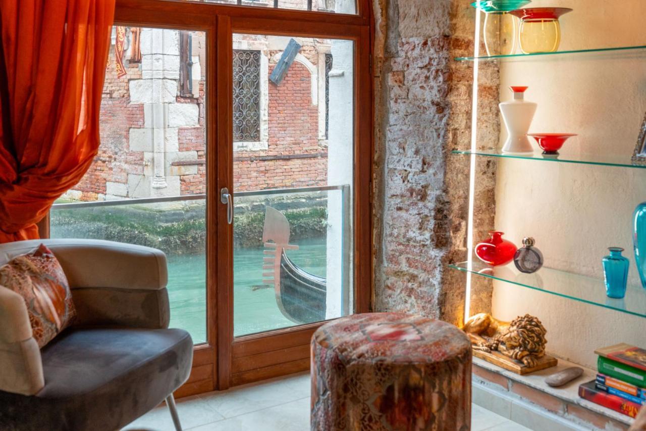 Casa Manina Sul Ponte - Your Private Canal View Venice Exterior photo